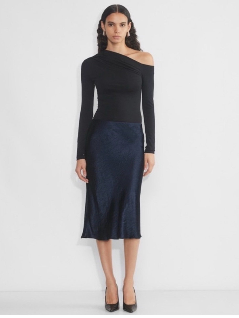 Babaton | Aritzia Slip Satin Midi Skirt